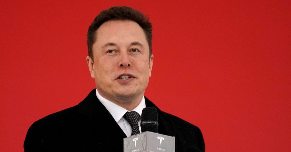 Elon Musk, Tesla attacca la SEC per molestie 'implacabili'