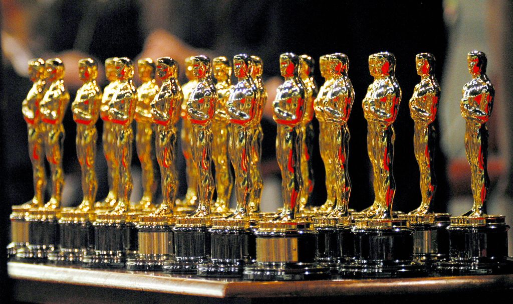 Perché il futuro degli Oscar e degli Emmy potrebbe essere in pericolo