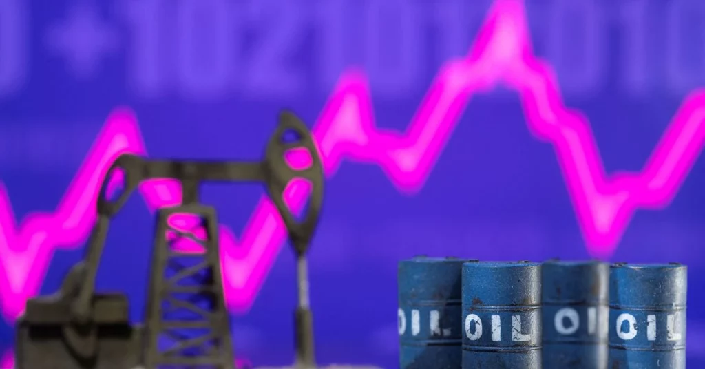 I prezzi del petrolio salgono mentre il conflitto in Ucraina solleva preoccupazioni sull'offerta