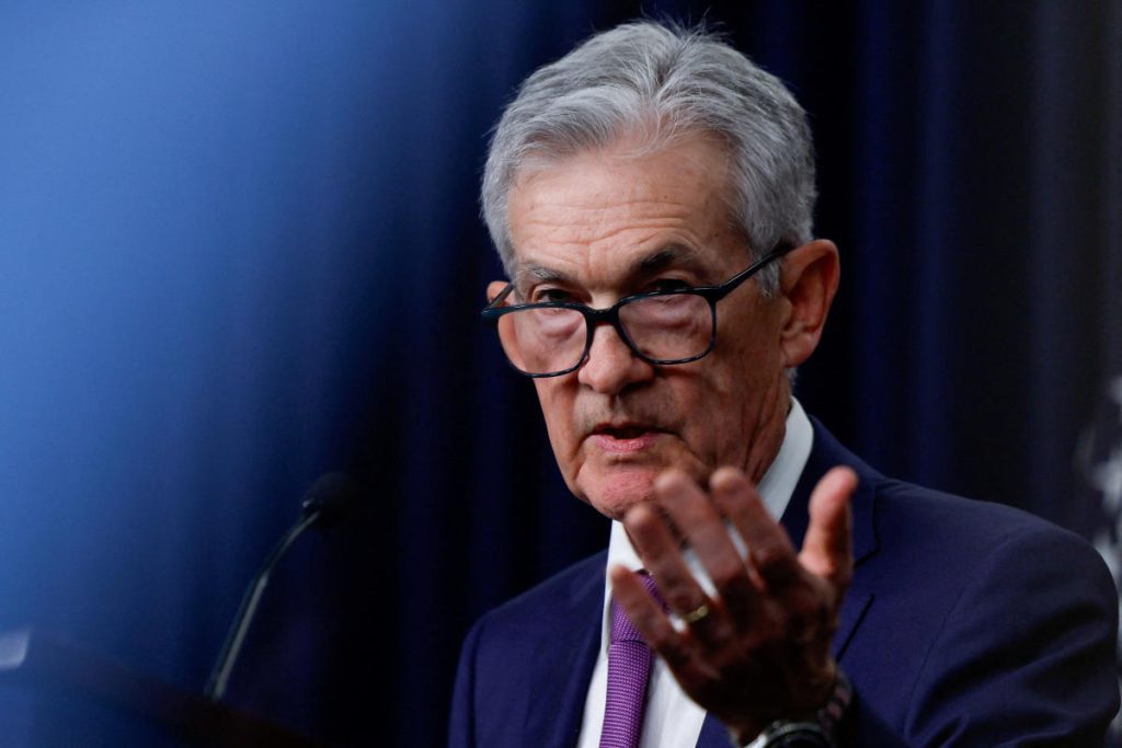 Gli investitori aspettano di vedere se la Fed prevede ancora tre tagli dei tassi nel 2024