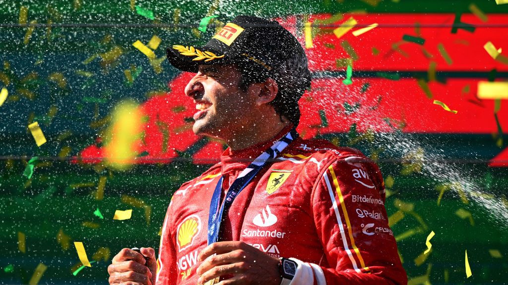 Report e punti salienti del Gran Premio d'Australia 2024: Carlos Sainz vince nel dramma in Australia mentre Max Verstappen si ritira e George Russell cade