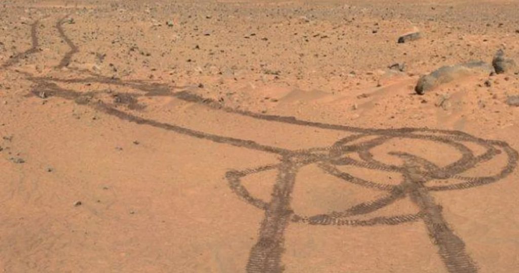 Ricordo casuale che la NASA ha dipinto un grande gallo su Marte