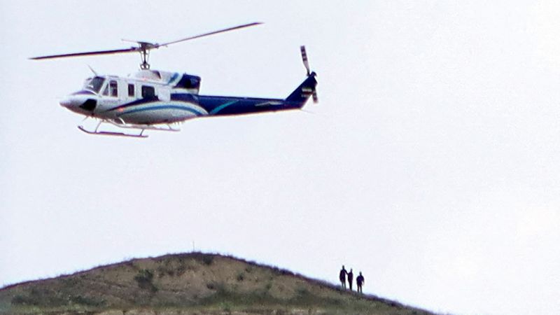Presidente iraniano Raisi: iniziano i giorni delle cerimonie funebri mentre gli investigatori indagano sull'incidente dell'elicottero